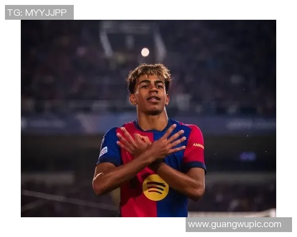 弗罗因德盛赞凯恩为超级巨星亚马尔的崛起令人惊叹不已