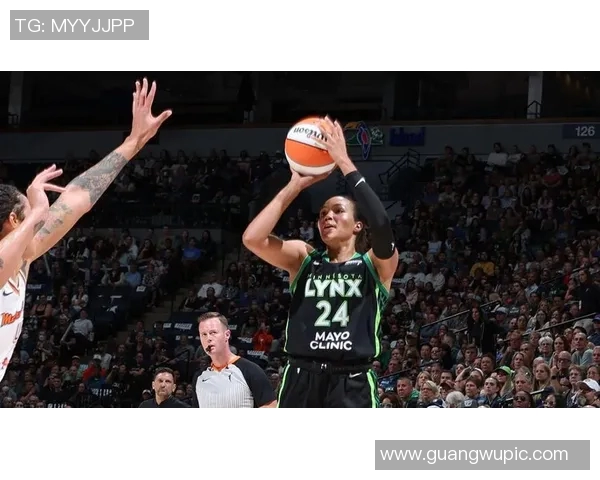 科利尔直言WNBA联盟高层无能我们的联赛却是最优秀的