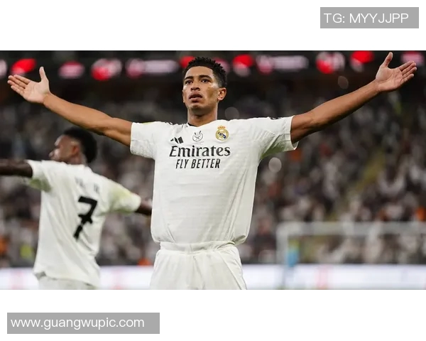 贝林厄姆荣膺英格兰2425赛季最佳男足球员皇马官方祝贺他取得佳绩