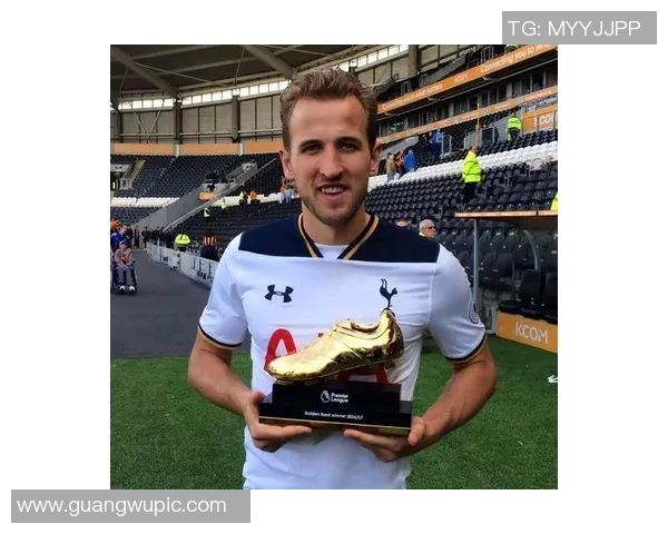 凯恩称赞球队下半场表现出色期待延续进攻势头再添进球