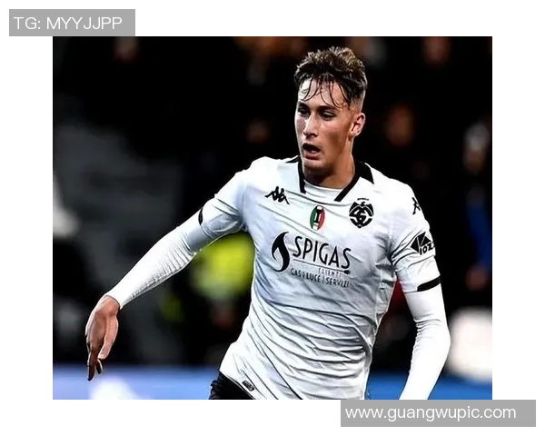 20岁3个月16天F埃斯波西托创意大利国脚进球新纪录