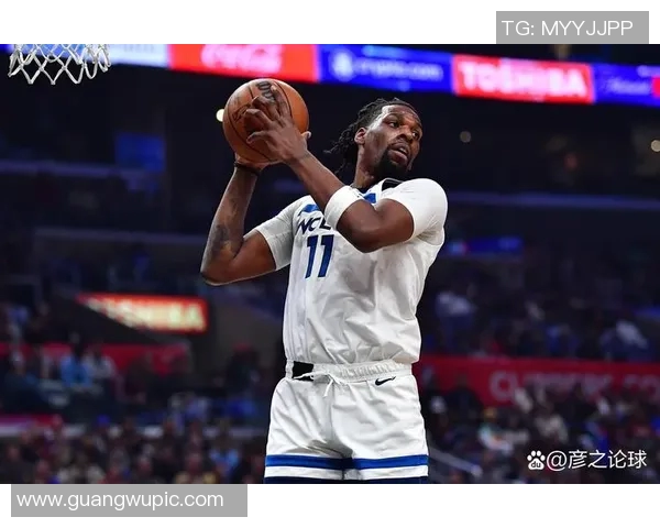 森林狼新赛季备战热情高涨爱德华兹迪文里德训练照展笑颜