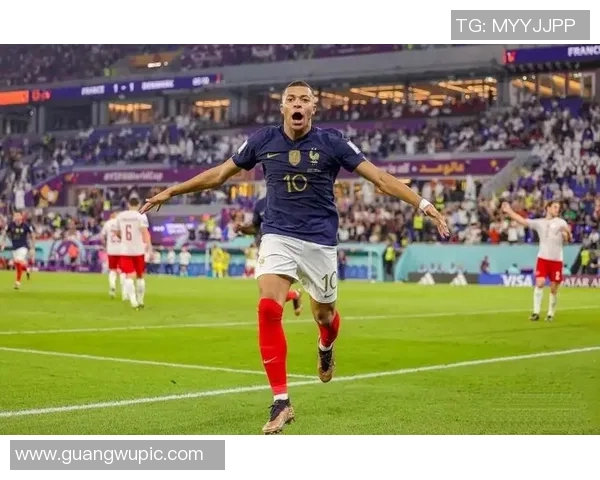 姆巴佩创下新纪录单一自然年为俱乐部打进46球追平方丹传奇成就 姆巴佩创下新纪录单一自然年为俱乐部打进46球追平方丹传奇成就