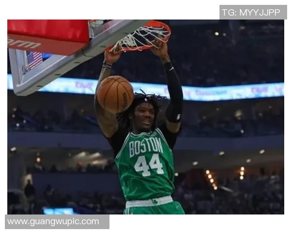 普林斯与波蒂斯梦游表现不佳合计仅得2分三分球全失落败难逃困境