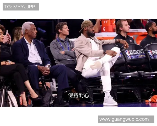 老詹能否逆袭里夫斯湖人或迎来白人三少时代的挑战