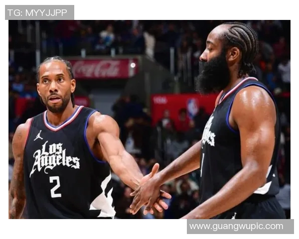 马克西深情回忆哈登:他是我成长路上的良师益友 马克西深情回忆哈登:他是我成长路上的良师益友