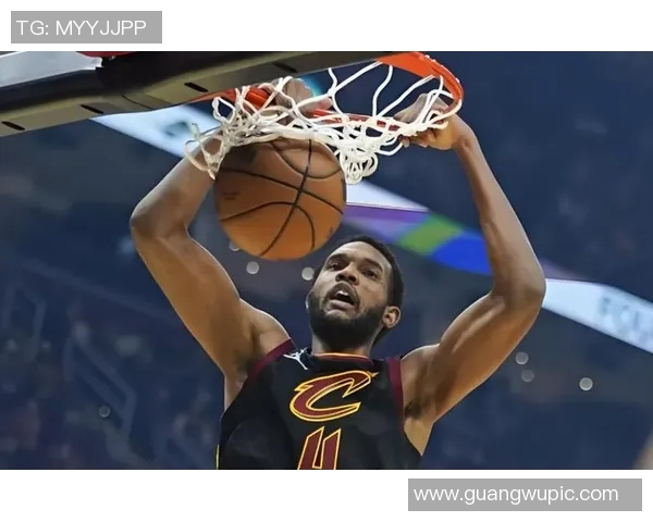 莫布里罚球表现不佳引发阿特金森关注或因心态信心不足所致 莫布里罚球表现不佳引发阿特金森关注或因心态信心不足所致