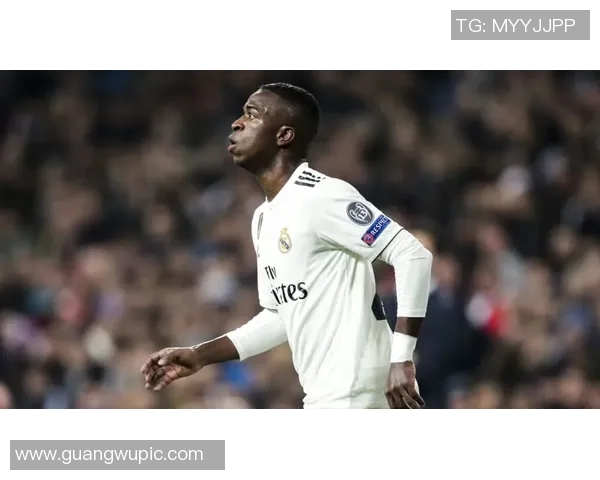 埃尔切主帅直言维尼修斯犯规明显非正常比赛对抗行为引发争议 埃尔切主帅直言维尼修斯犯规明显非正常比赛对抗行为引发争议