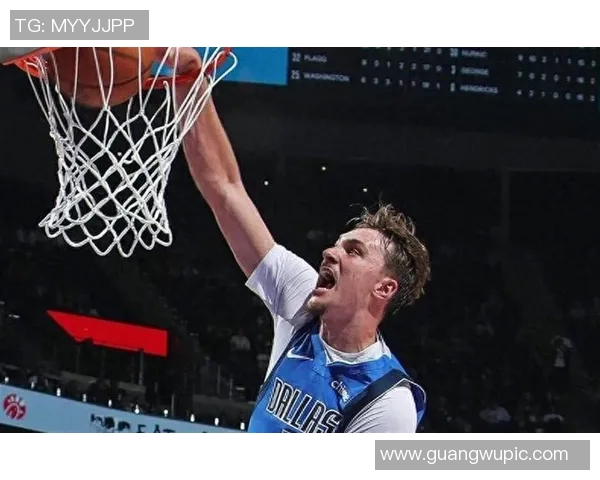 戴拇指护具打球弗拉格坚信竞技体育应无借口球感未受影响