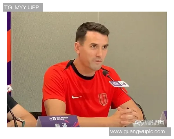 蓉城逆袭广岛周定洋遭侵犯裁判判罚点球费利佩稳健罚入制胜球 蓉城逆袭广岛周定洋遭侵犯裁判判罚点球费利佩稳健罚入制胜球