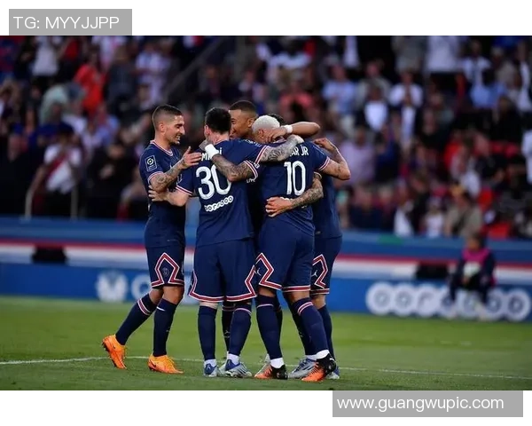 维蒂尼亚高度评价维拉蒂称其为全能中场的魔术师展现非凡才华