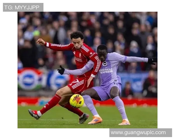 柯蒂斯琼斯感恩萨拉赫支持享受脚下有球的乐趣与挑战 柯蒂斯琼斯感恩萨拉赫支持享受脚下有球的乐趣与挑战