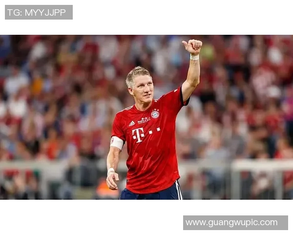 德国足球名人堂迎来新成员施魏因施泰格海因克斯等传奇入选 德国足球名人堂迎来新成员施魏因施泰格海因克斯等传奇入选